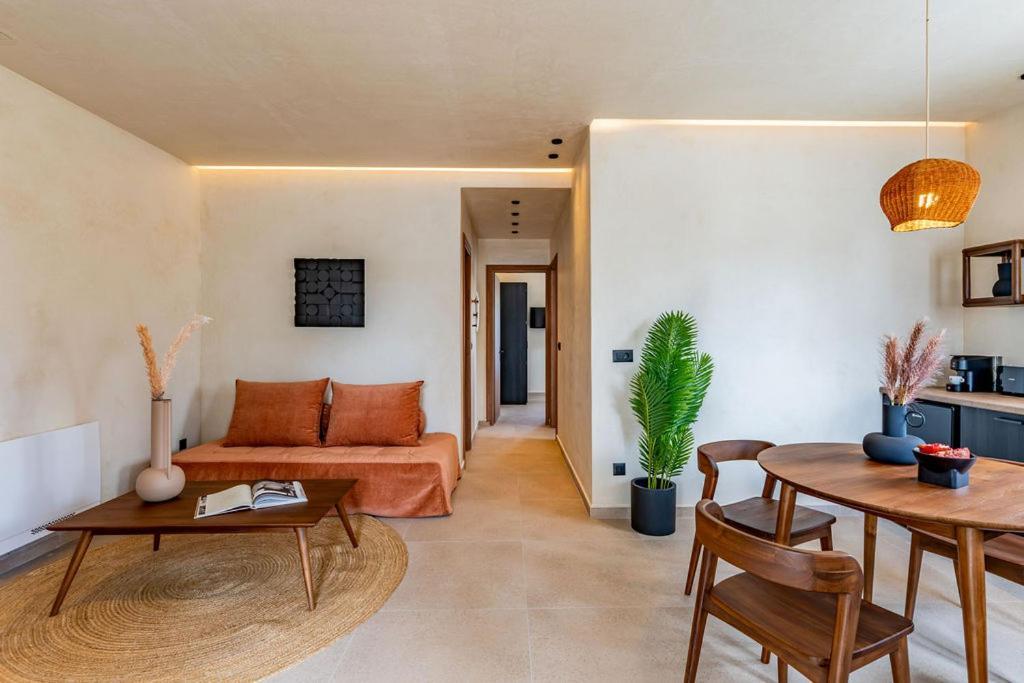 Peranosa The Residency Aparthotel Agios Georgios  Екстериор снимка
