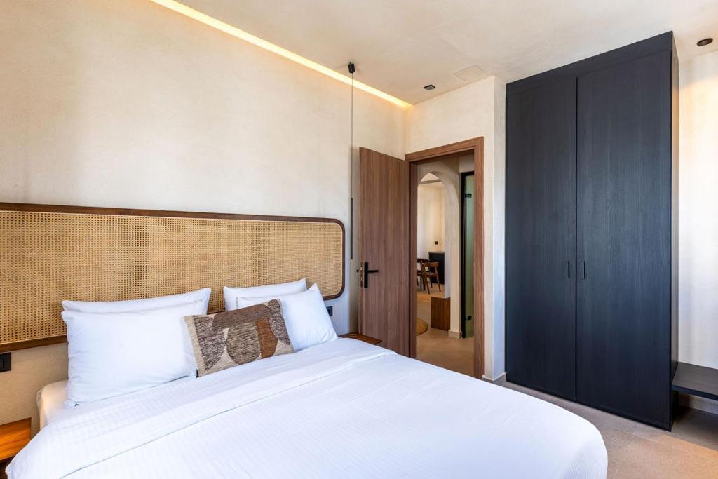 Peranosa The Residency Aparthotel Agios Georgios  Екстериор снимка
